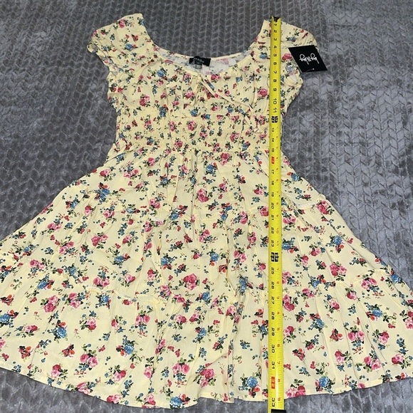 NWT By & By Size Medium 3 Tier Ruffle Short Sleeve Floral Print Dress. - Picture 10 of 12